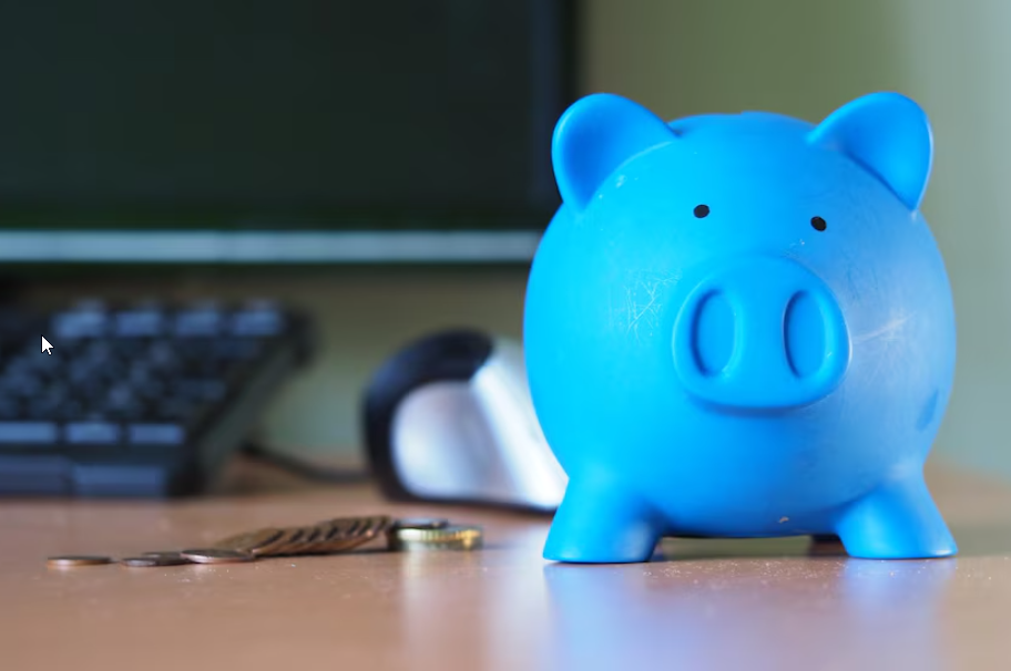 Finanzas para Introvertidos: Cómo Hacer Crecer Tu Dinero sin Salir de Casa